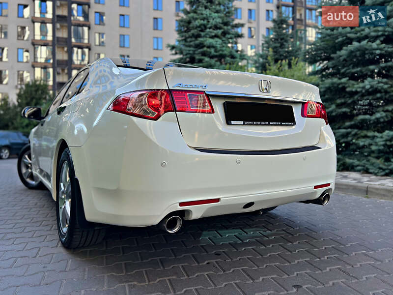 Седан Honda Accord 2012 в Киеве