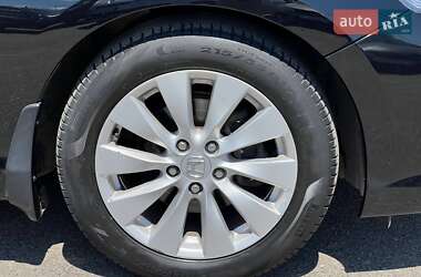 Седан Honda Accord 2013 в 