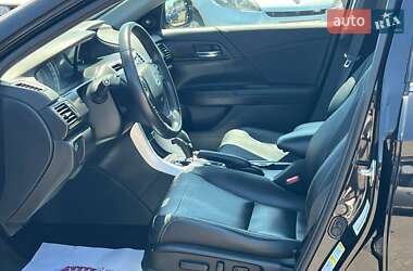 Седан Honda Accord 2013 в 