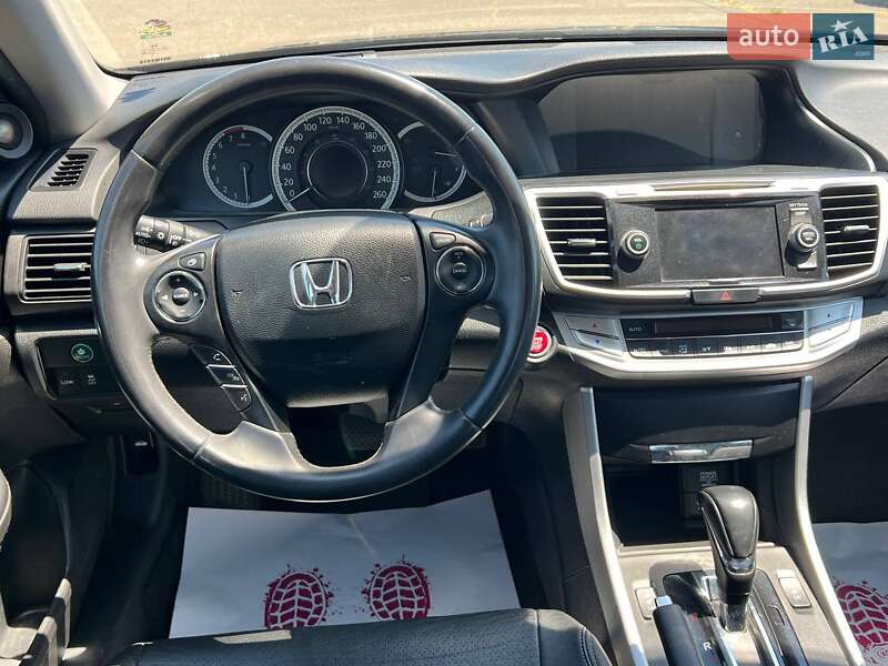 Седан Honda Accord 2013 в Одессе