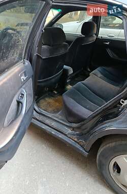 Седан Honda Accord 1993 в 