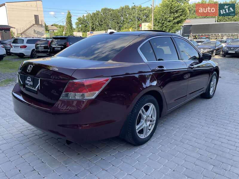 Седан Honda Accord 2008 в Виннице