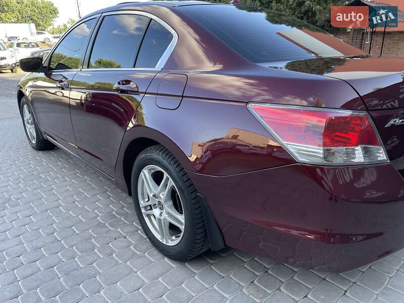 Седан Honda Accord 2008 в Виннице