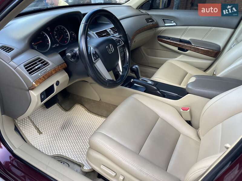 Седан Honda Accord 2008 в Виннице