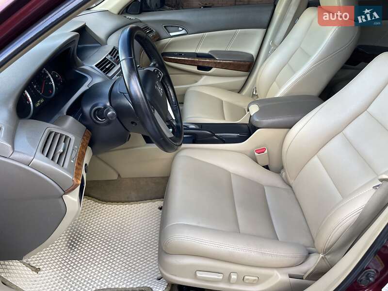 Седан Honda Accord 2008 в Виннице