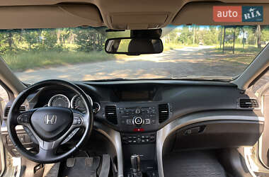 Седан Honda Accord 2011 в 