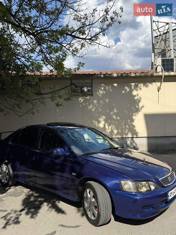 Седан Honda Accord 2001 в Киеве
