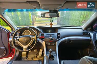 Седан Honda Accord 2010 в 