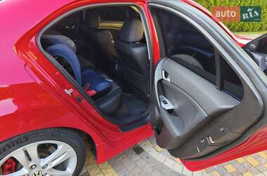 Седан Honda Accord 2010 в 