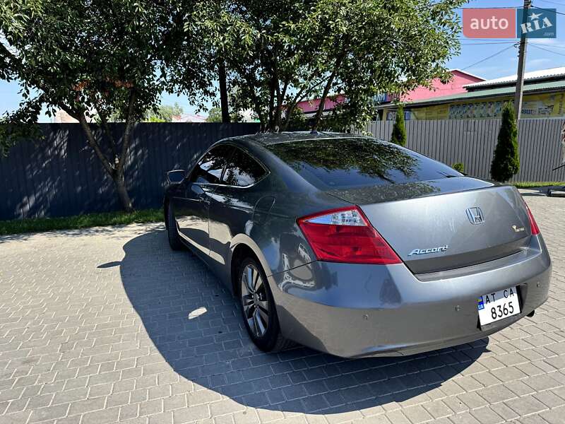 Купе Honda Accord 2008 в Рогатине