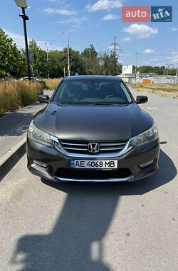 Седан Honda Accord 2013 в 