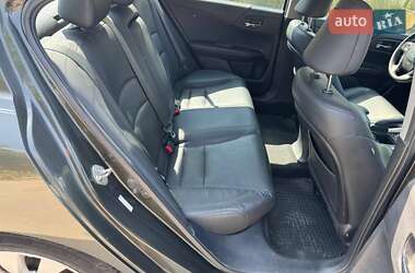 Седан Honda Accord 2013 в 