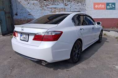 Седан Honda Accord 2015 в 