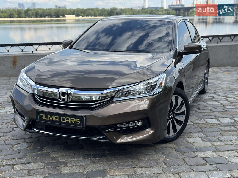 Седан Honda Accord 2017 в Киеве