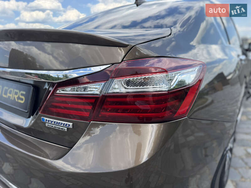 Седан Honda Accord 2017 в Киеве