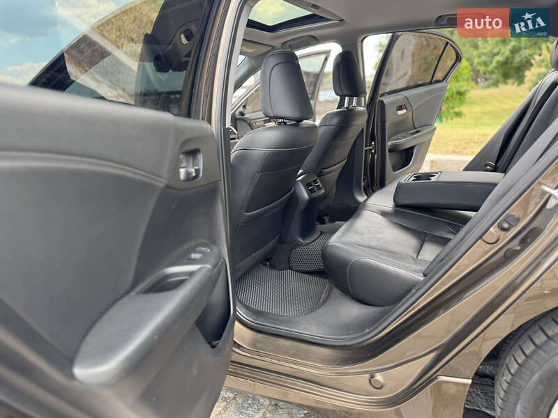 Седан Honda Accord 2017 в Киеве