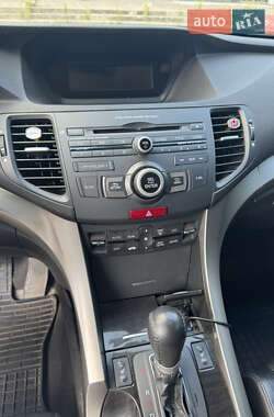 Седан Honda Accord 2010 в 