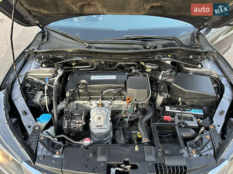 Седан Honda Accord 2014 в Прилуках