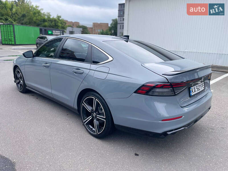 Седан Honda Accord 2023 в Києві