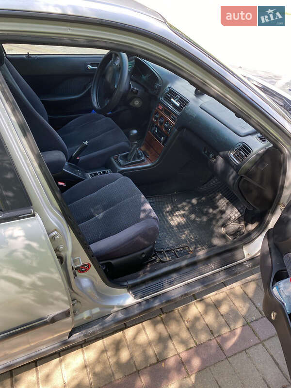 Седан Honda Accord 1998 в Тернополе