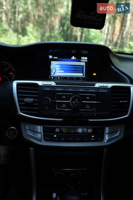 Седан Honda Accord 2014 в Кременчуге