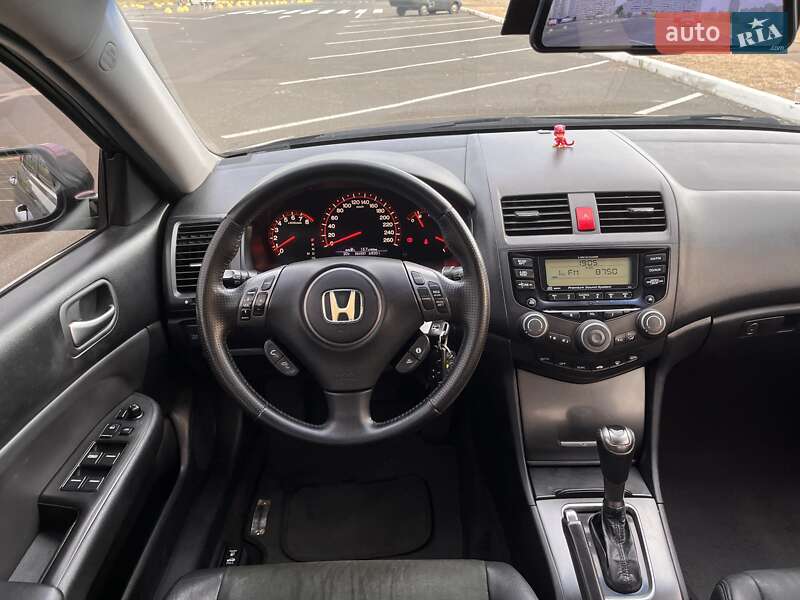 Седан Honda Accord 2006 в Киеве