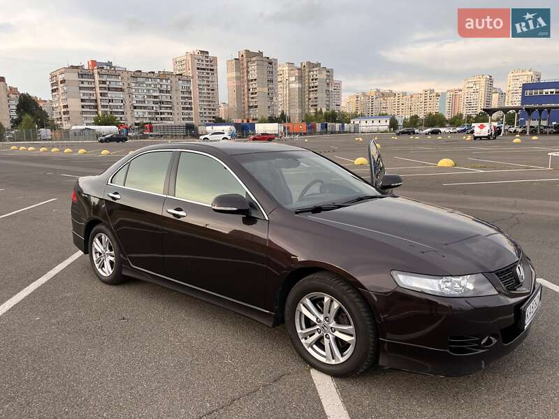 Седан Honda Accord 2006 в Киеве