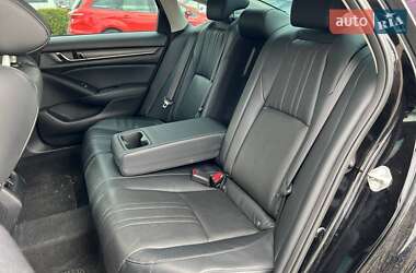 Седан Honda Accord 2018 в 