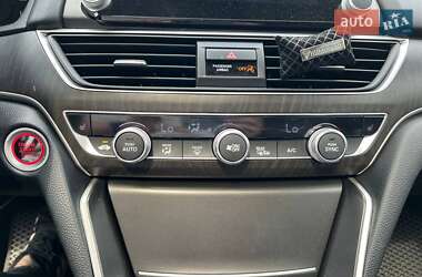 Седан Honda Accord 2018 в 