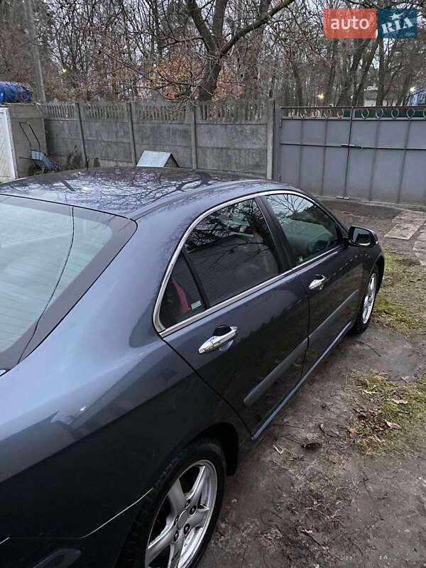 Седан Honda Accord 2004 в Киеве