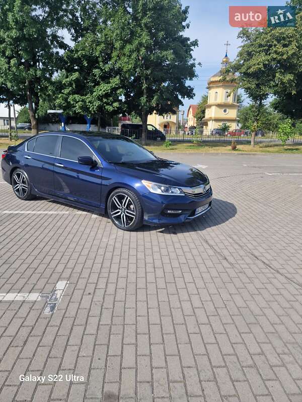Седан Honda Accord 2016 в Коломые