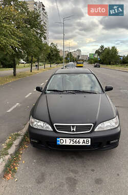Седан Honda Accord 2002 в Киеве