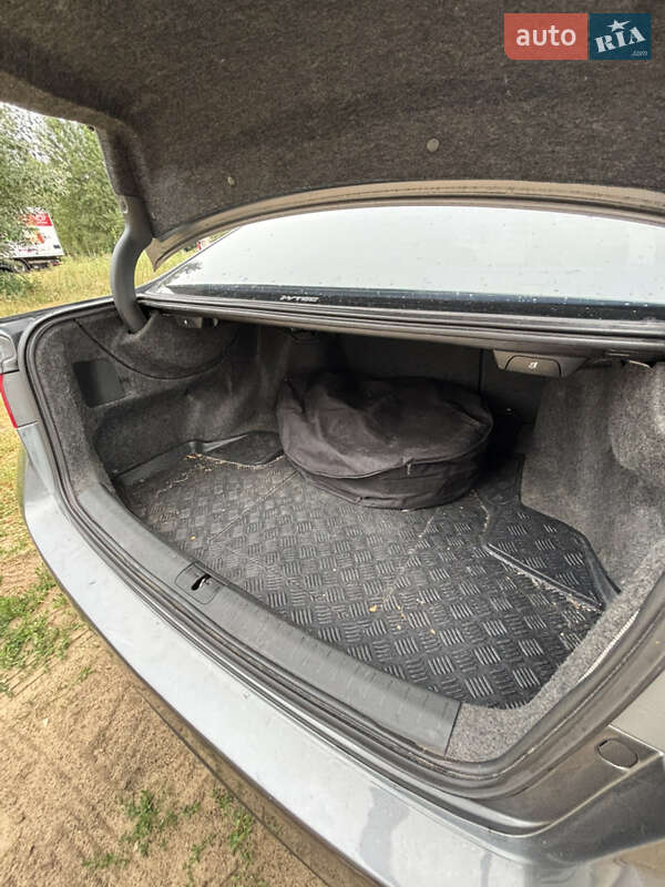 Седан Honda Accord 2008 в Києві