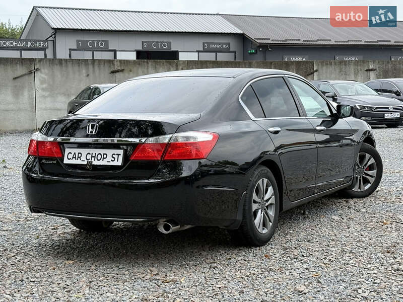 Седан Honda Accord 2015 в Стрые