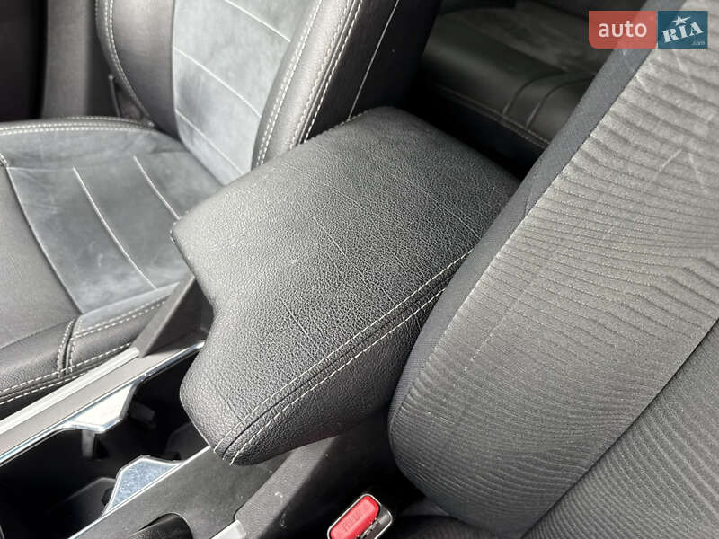 Седан Honda Accord 2015 в Стрые