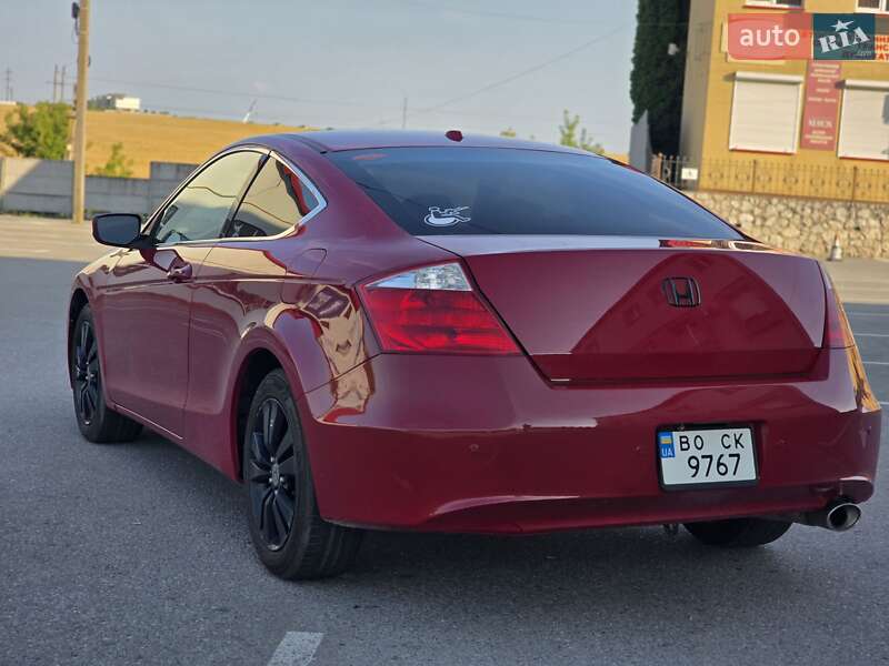 Купе Honda Accord 2010 в Тернополе
