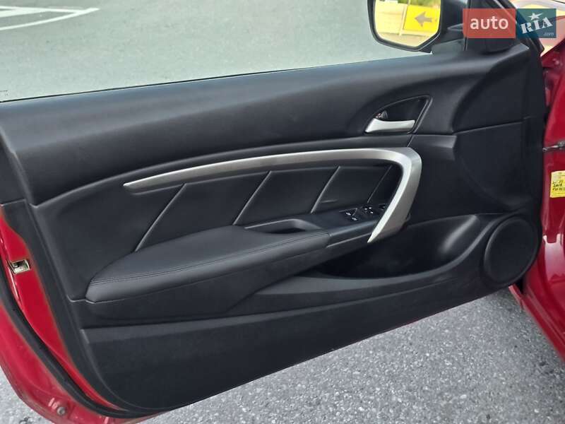 Купе Honda Accord 2010 в Тернополе