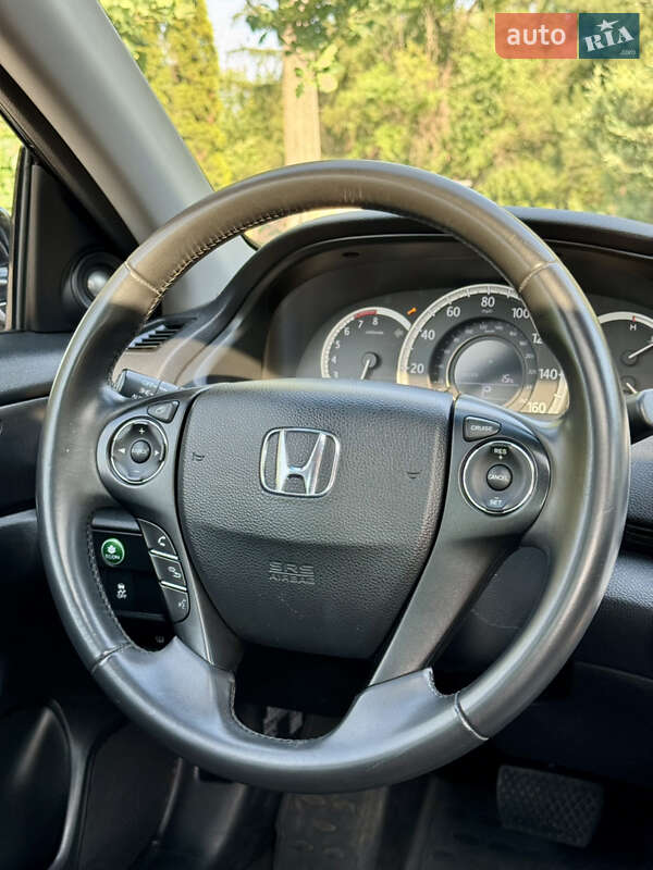 Седан Honda Accord 2015 в Харькове