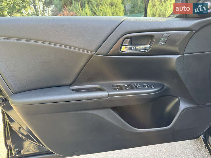 Седан Honda Accord 2015 в Харькове