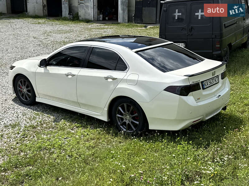 Седан Honda Accord 2008 в Черновцах