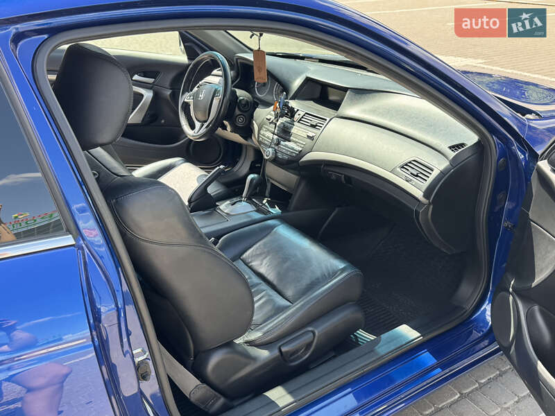 Купе Honda Accord 2011 в Одессе