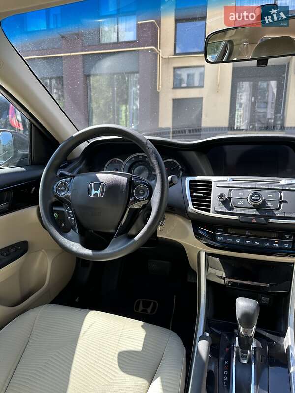 Седан Honda Accord 2016 в Белогородке