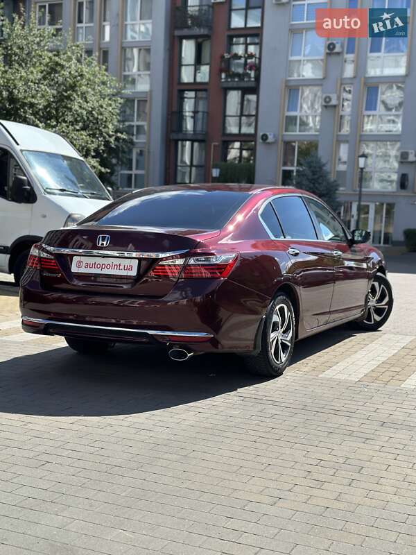 Седан Honda Accord 2016 в Белогородке