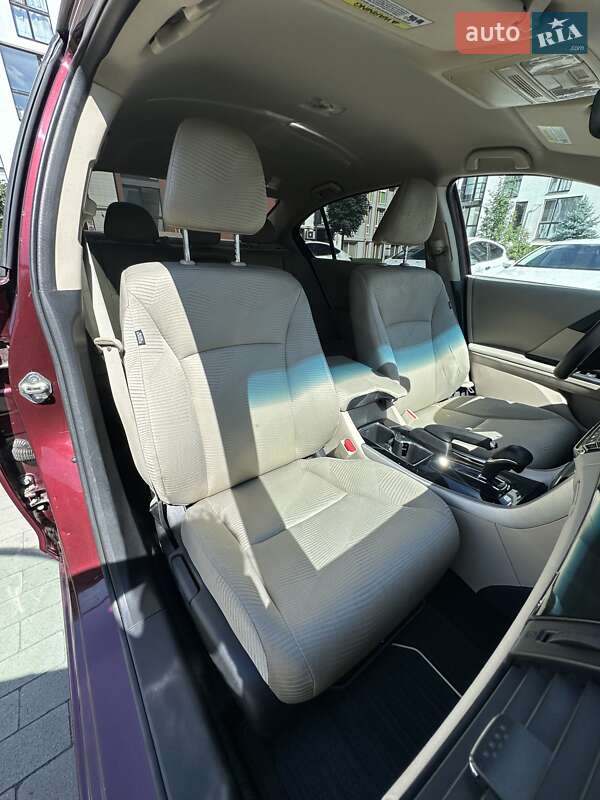 Седан Honda Accord 2016 в Белогородке