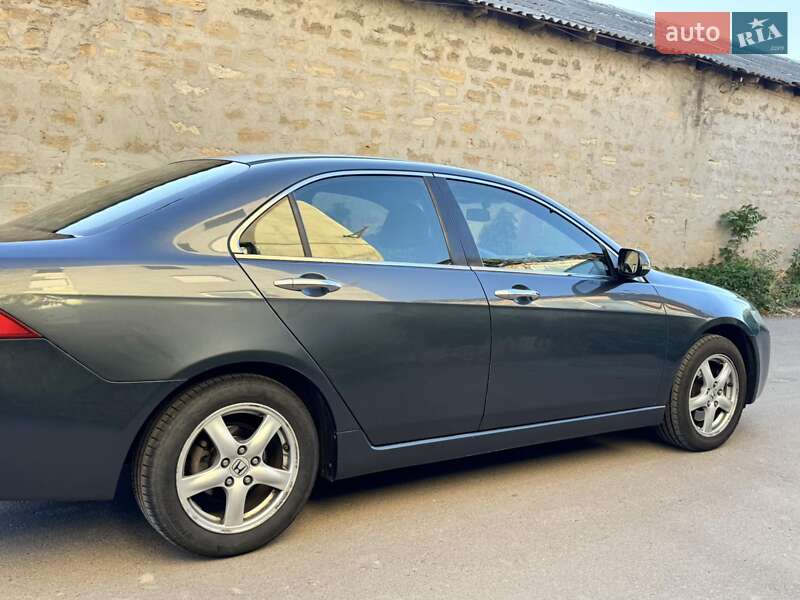 Седан Honda Accord 2004 в Одессе