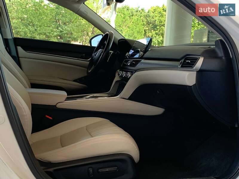 Седан Honda Accord 2019 в Николаеве