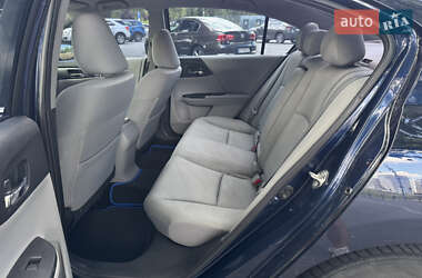 Седан Honda Accord 2015 в 