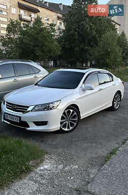 Седан Honda Accord 2013 в Долині