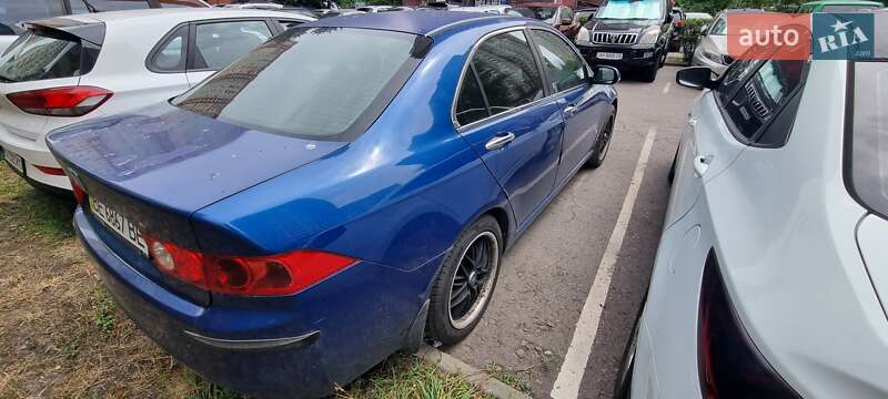 Седан Honda Accord 2003 в Киеве