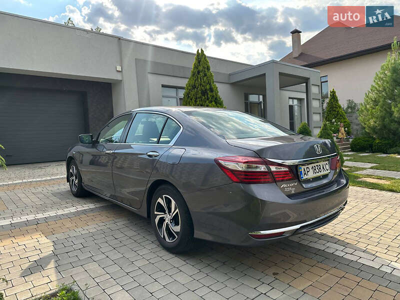 Седан Honda Accord 2017 в Запоріжжі
